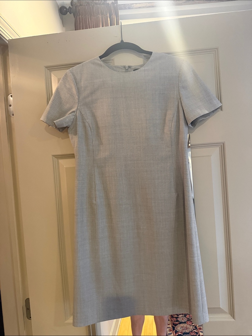 Classic Light Gray Short-Sleeve Shift Dress - Theory